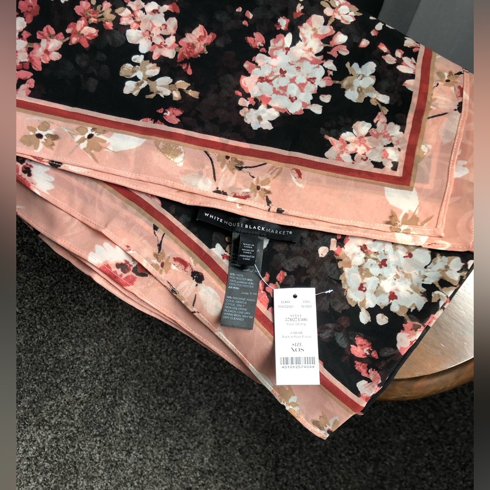 White House Black Market Flowered Scarf. NWT!! - Picture 1 of 3